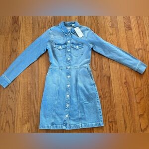 Women’s Levi denim button down dress